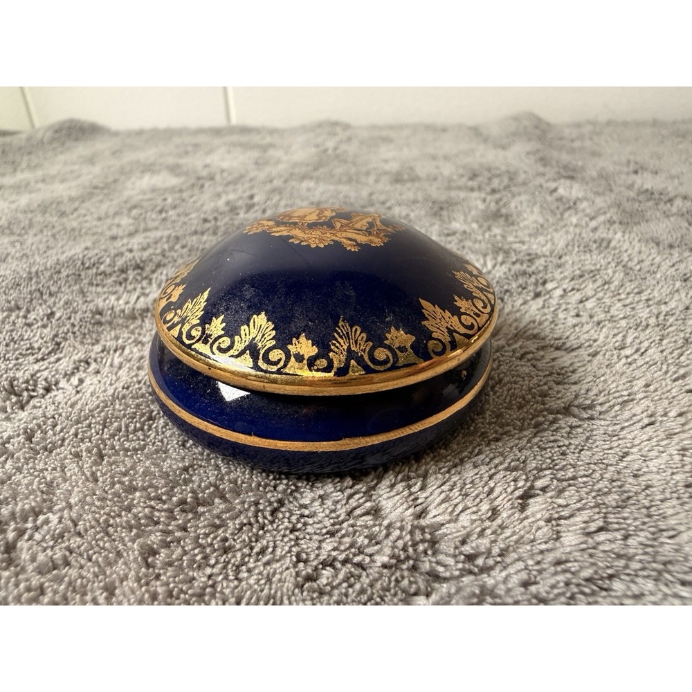 Vintage Limoges France Porcelain Cobalt Blue Gold Fragonard Trinket Box - Picture 2 of 5